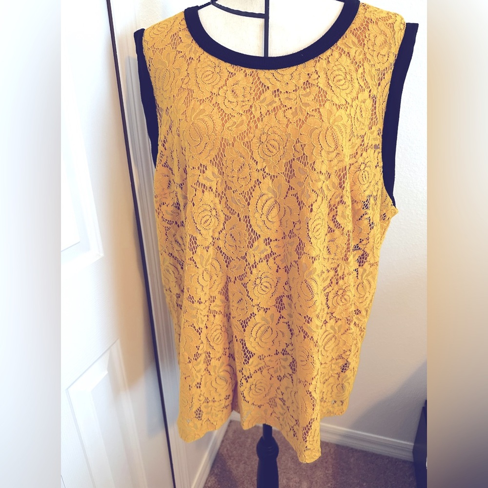 Plus size, sleeveless, yellow lace top from Macys.